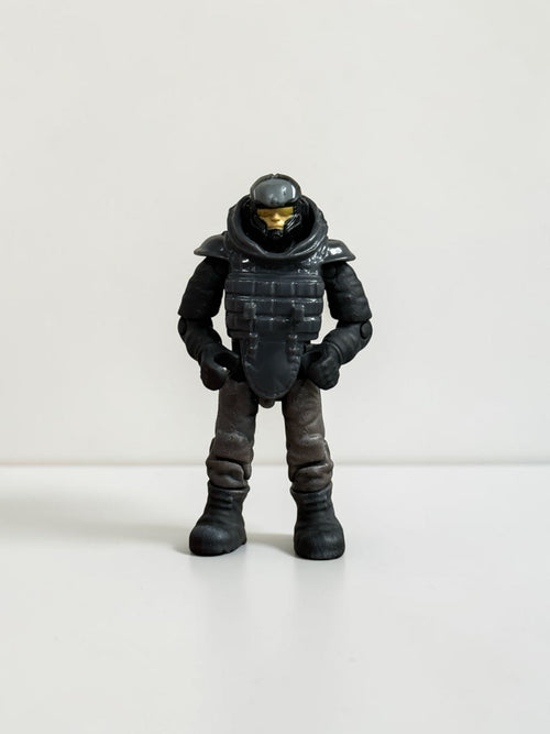 4 Custom Figures